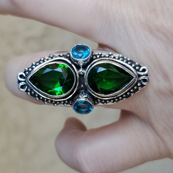 New Chrome Diopside and Blue Topaz 925 Silver Statement Ring. - Picture 7 of 16